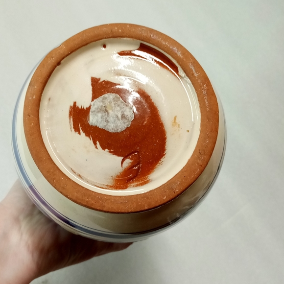 Pretty Blue and White Vase of unknown origin - Picture 5 of 5